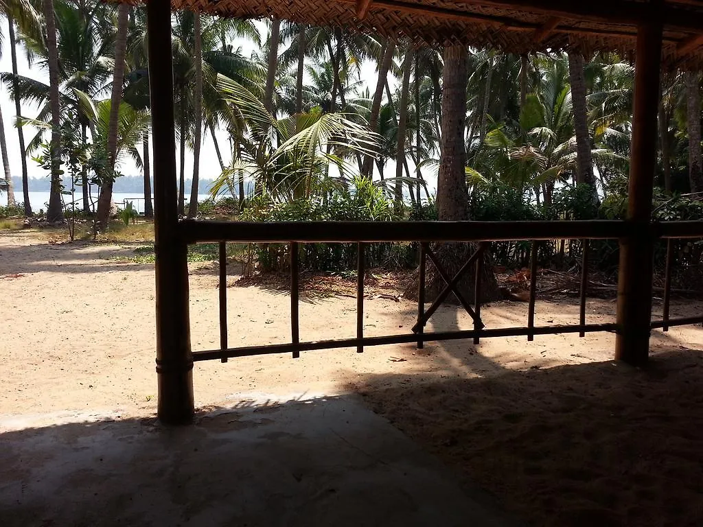 Homestay Kavvayi Beach House Apartment Payyannur India