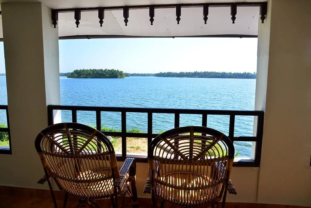 Апартаменты Kavvayi Beach House Payyannur Проживание в семье
