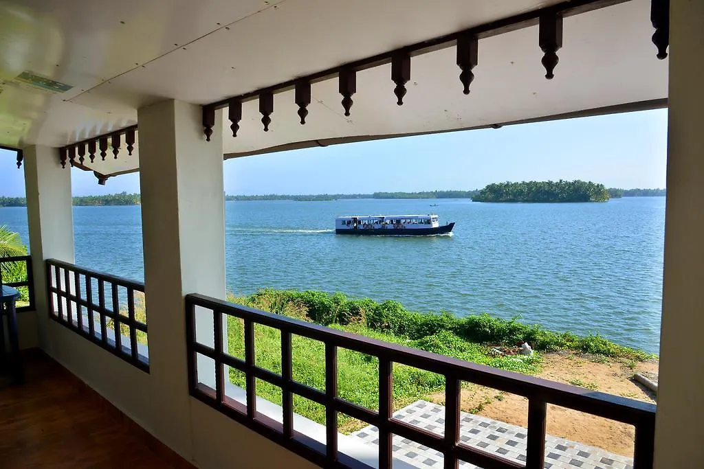 Апартаменты Kavvayi Beach House Payyannur 0*,  Индия