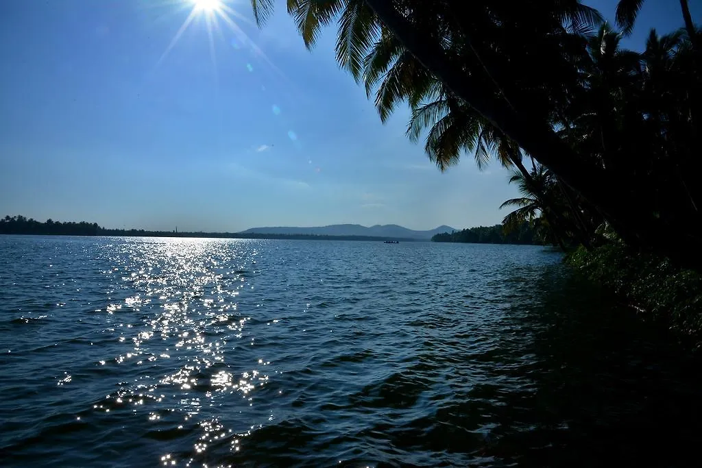 Homestay Kavvayi Beach House Apartment Payyannur